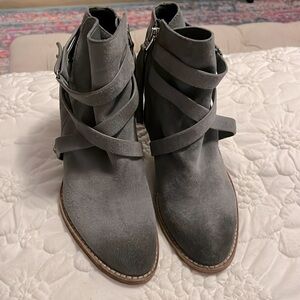 Sam Edelman gray suede booties, size 8